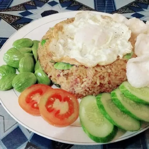 Nasi Goreng Pete Telor Pisah Di Dadar